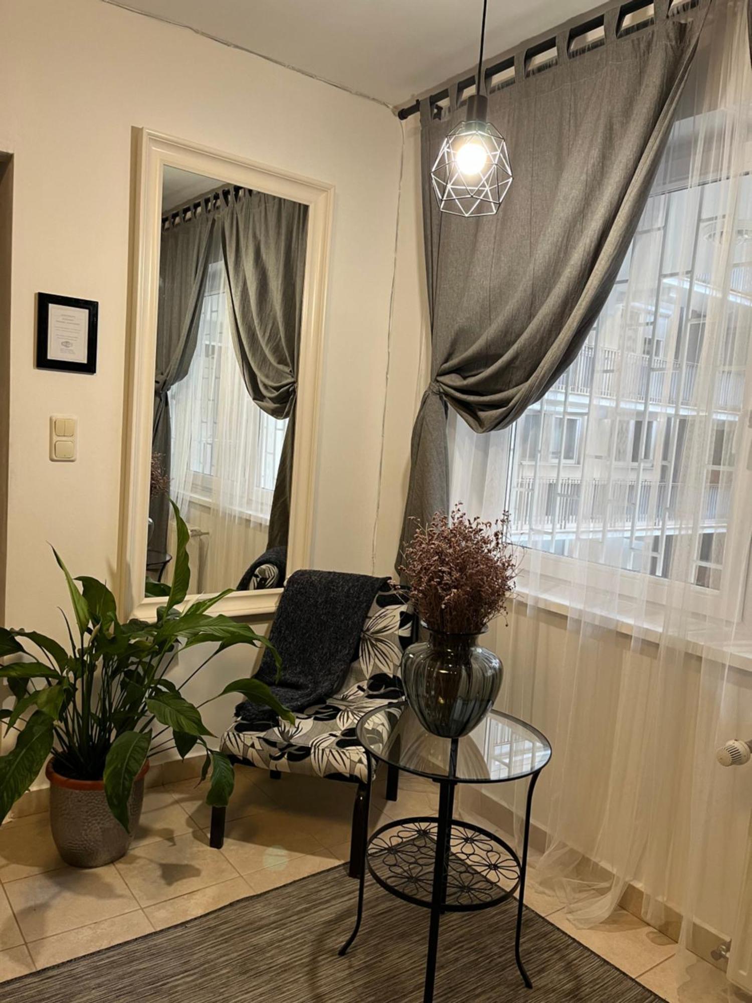 City Center Apartments With Optional Garage บูดาเปสต์ ภายนอก รูปภาพ