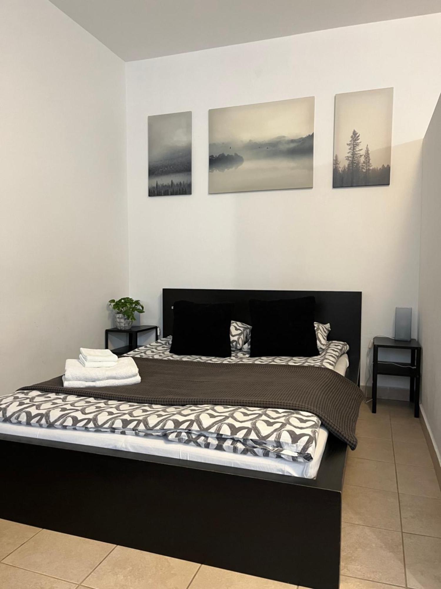 City Center Apartments With Optional Garage บูดาเปสต์ ภายนอก รูปภาพ