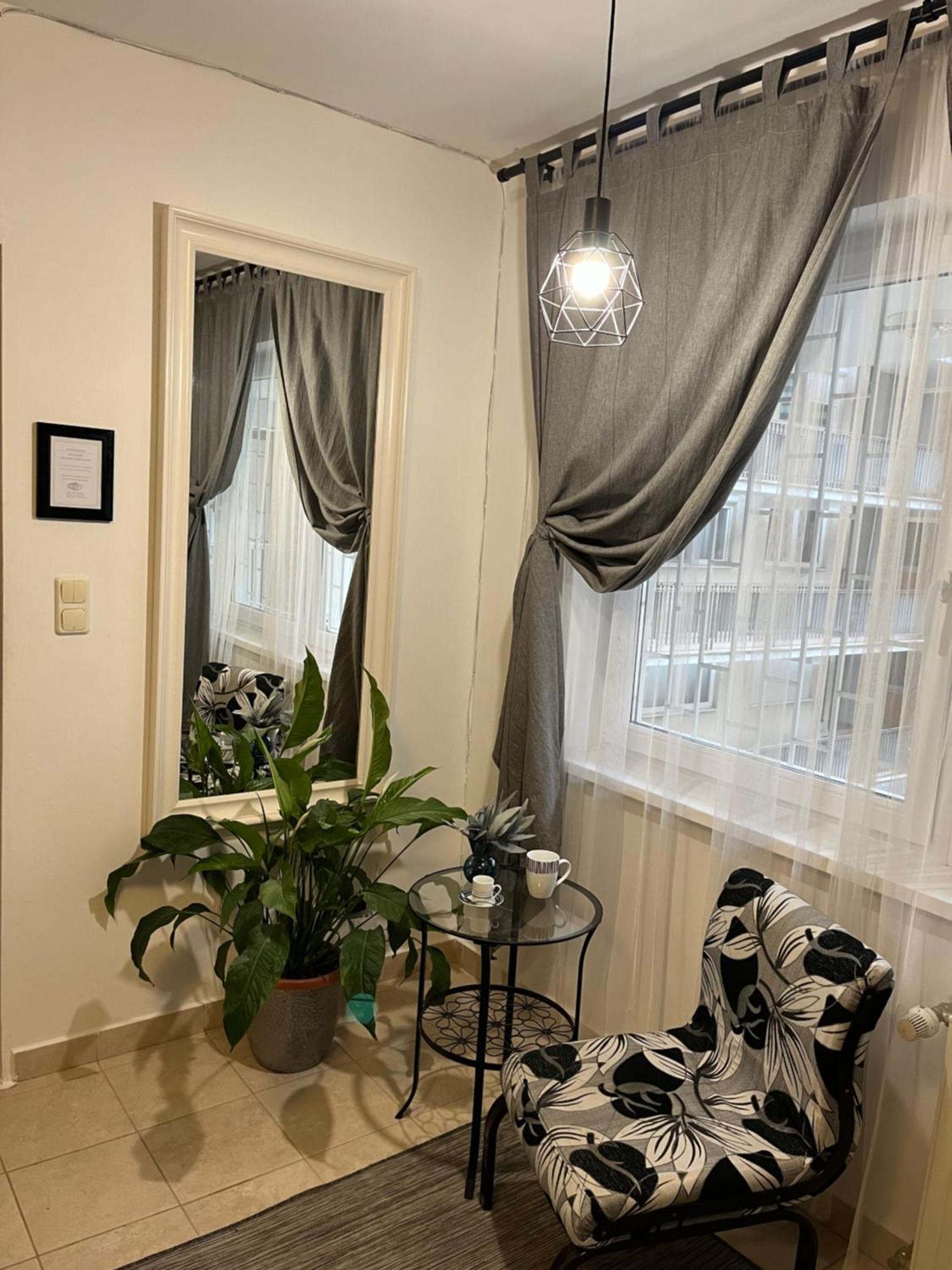 City Center Apartments With Optional Garage บูดาเปสต์ ภายนอก รูปภาพ