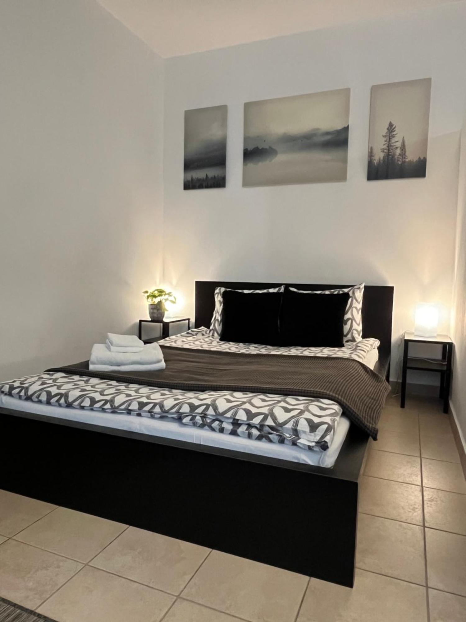 City Center Apartments With Optional Garage บูดาเปสต์ ภายนอก รูปภาพ