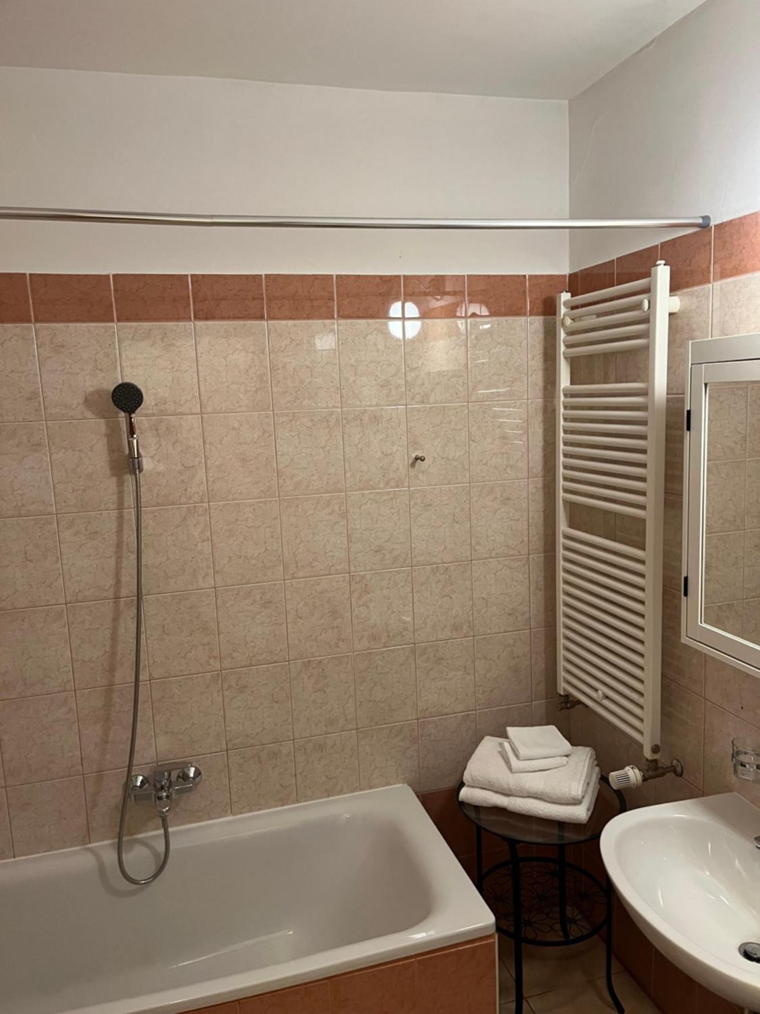 City Center Apartments With Optional Garage บูดาเปสต์ ภายนอก รูปภาพ